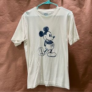 UT Mickey Disney shirt M